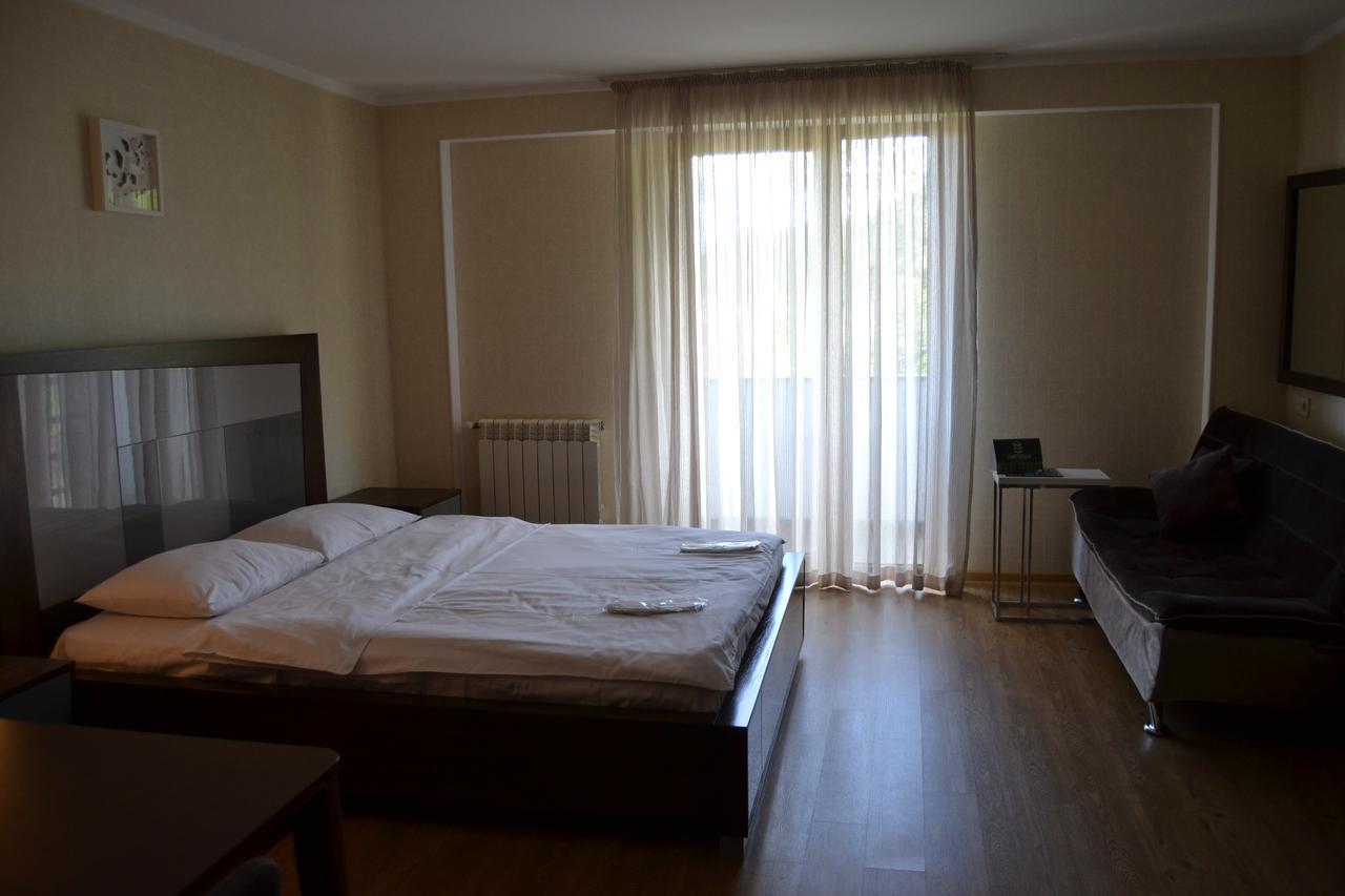 Orbi Palace Eleonora Bakuriani Bagian luar foto